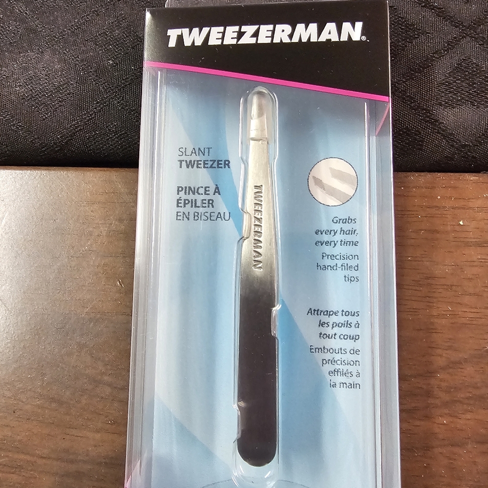 Tweezerman precision tweezer